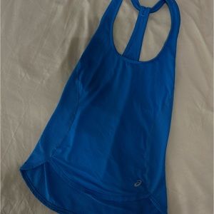 Blue Asics Razorback athetic top. Women’s fitted. Sweat friendly. Crew Neck. XS.